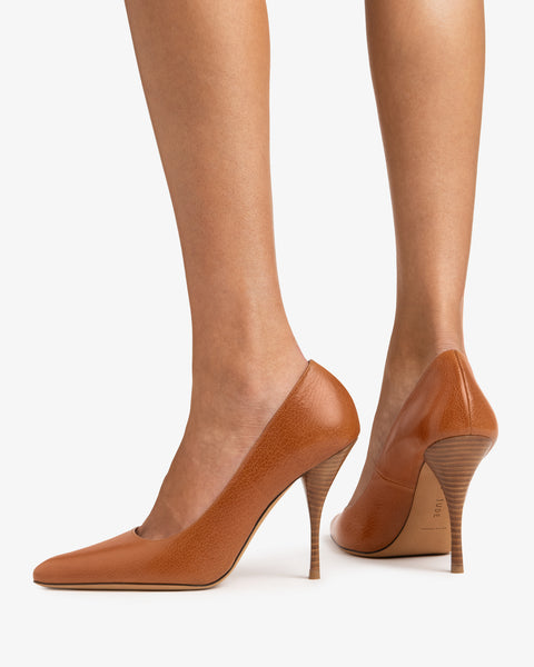 Bank Pump Tan Grained Leather