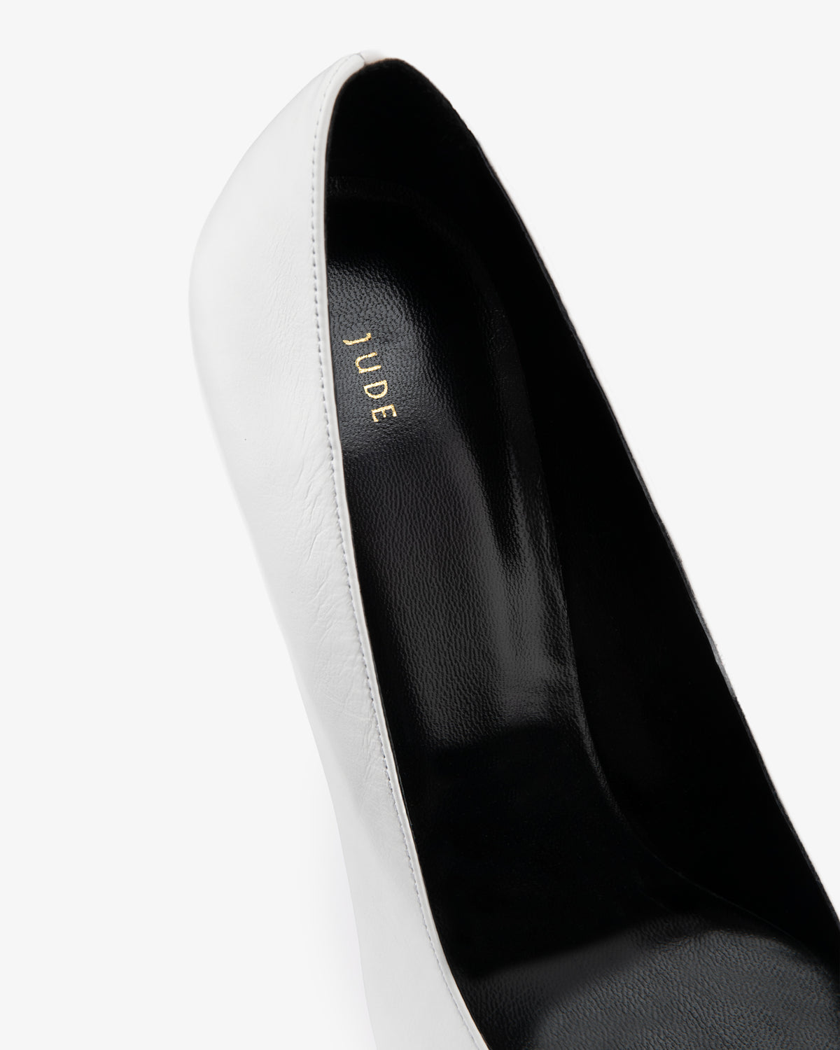 Bank Pump White Creased Leather