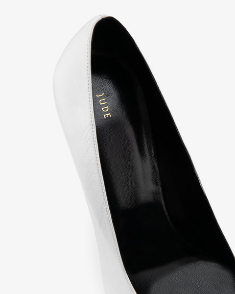 Bank Pump White Creased Leather