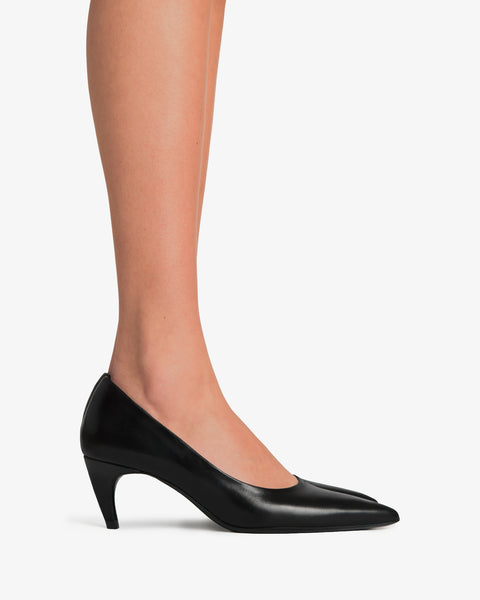 Blade Pump in Black Nappa Leather