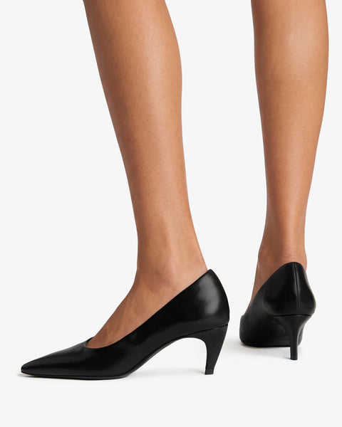 Blade Pump in Black Nappa Leather