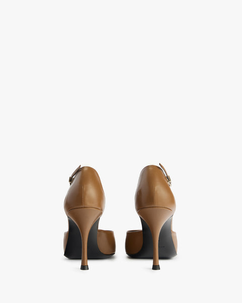 court pump in saddle brown leather