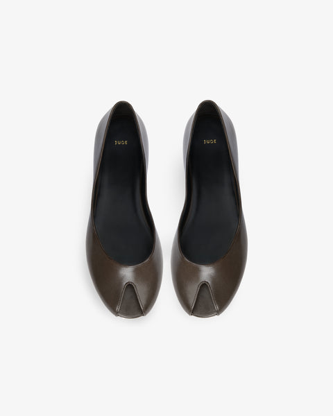 Date Ballerina Mocha Leather