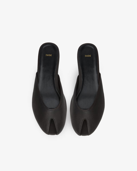 Date Flat Espresso Leather