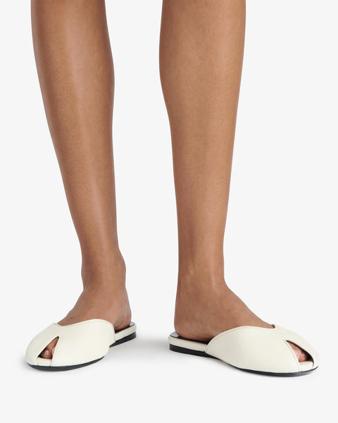 Date Flat Off-White Leather