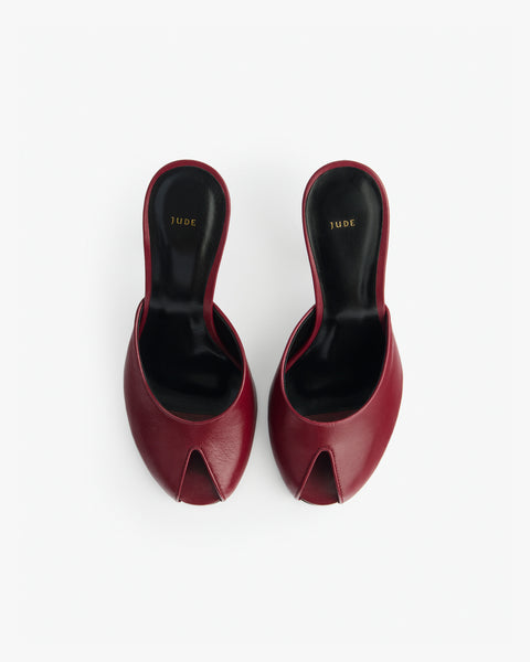 Date Mule in Bordeaux Leather