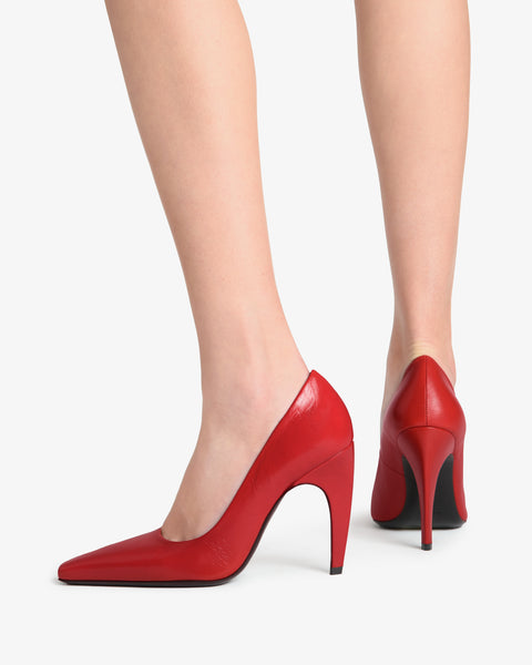 Fame Pump in Red Leather