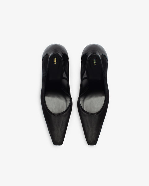 Fame Pump in Black Mesh