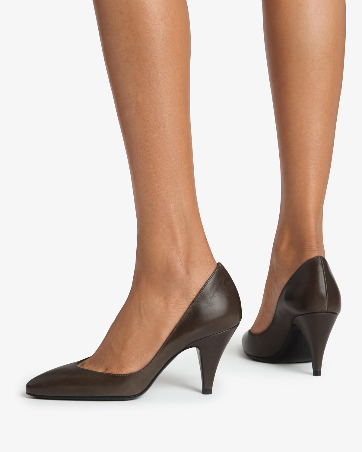 haze pump in mocha leather