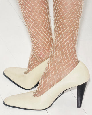 Fete Pump in Beige Brushed Leather - Second Image