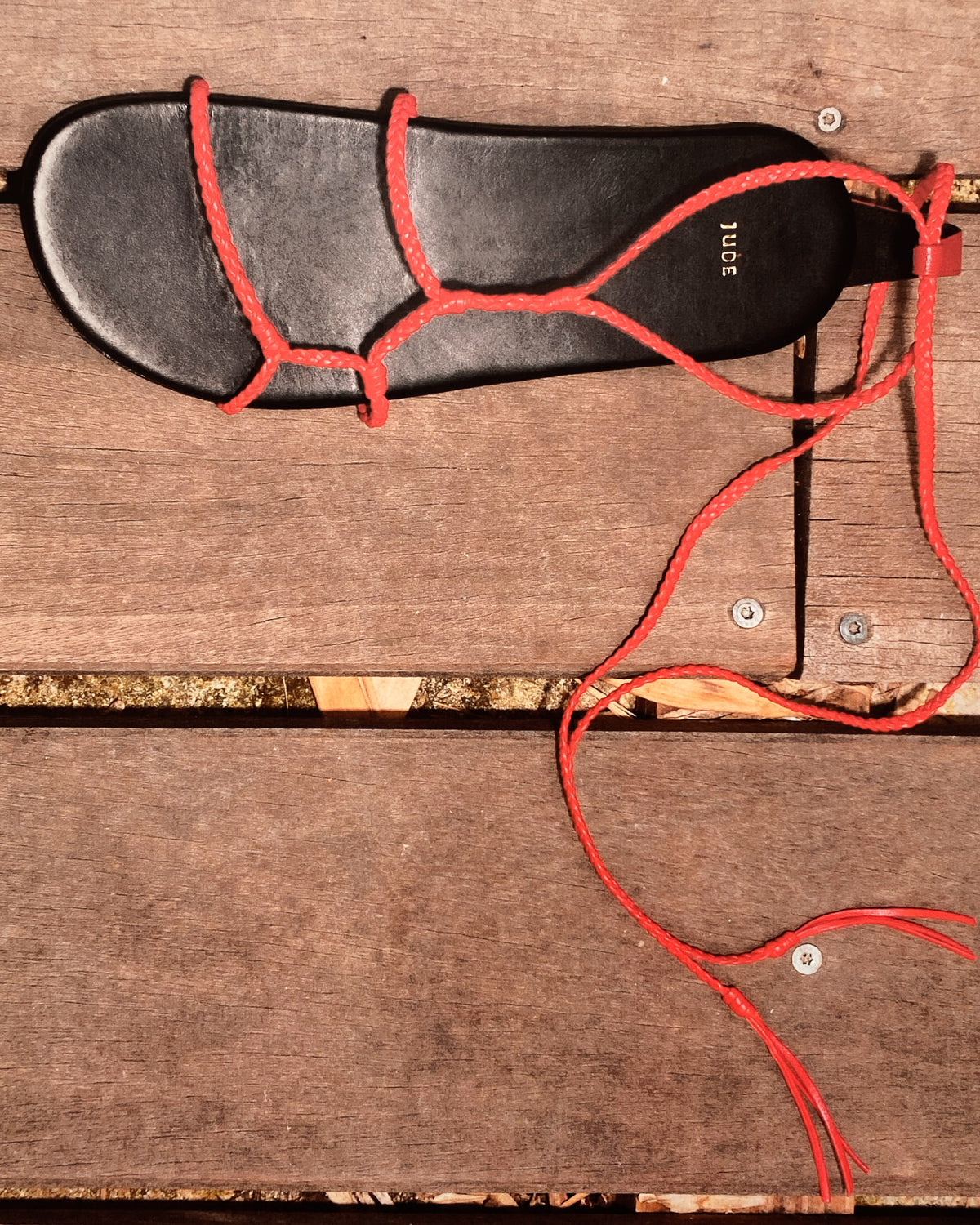 Atlas Flat Red Woven Leather