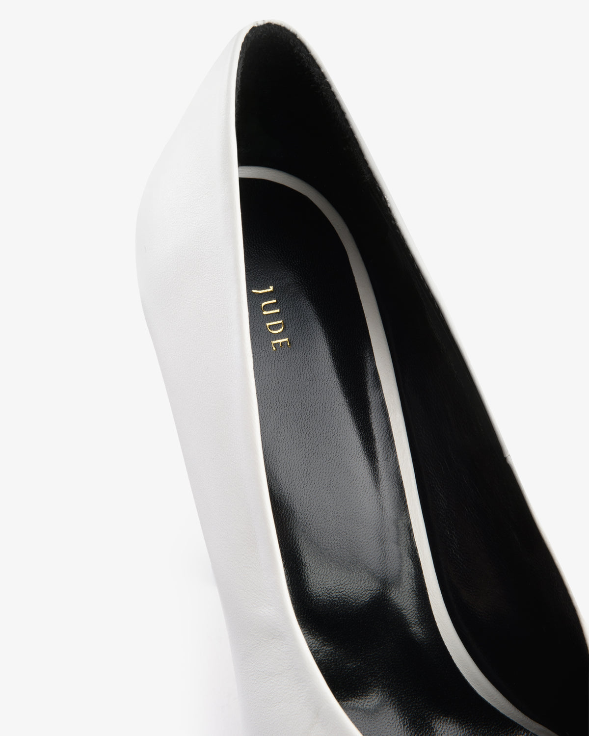 Kiss Pump White Lamb Leather