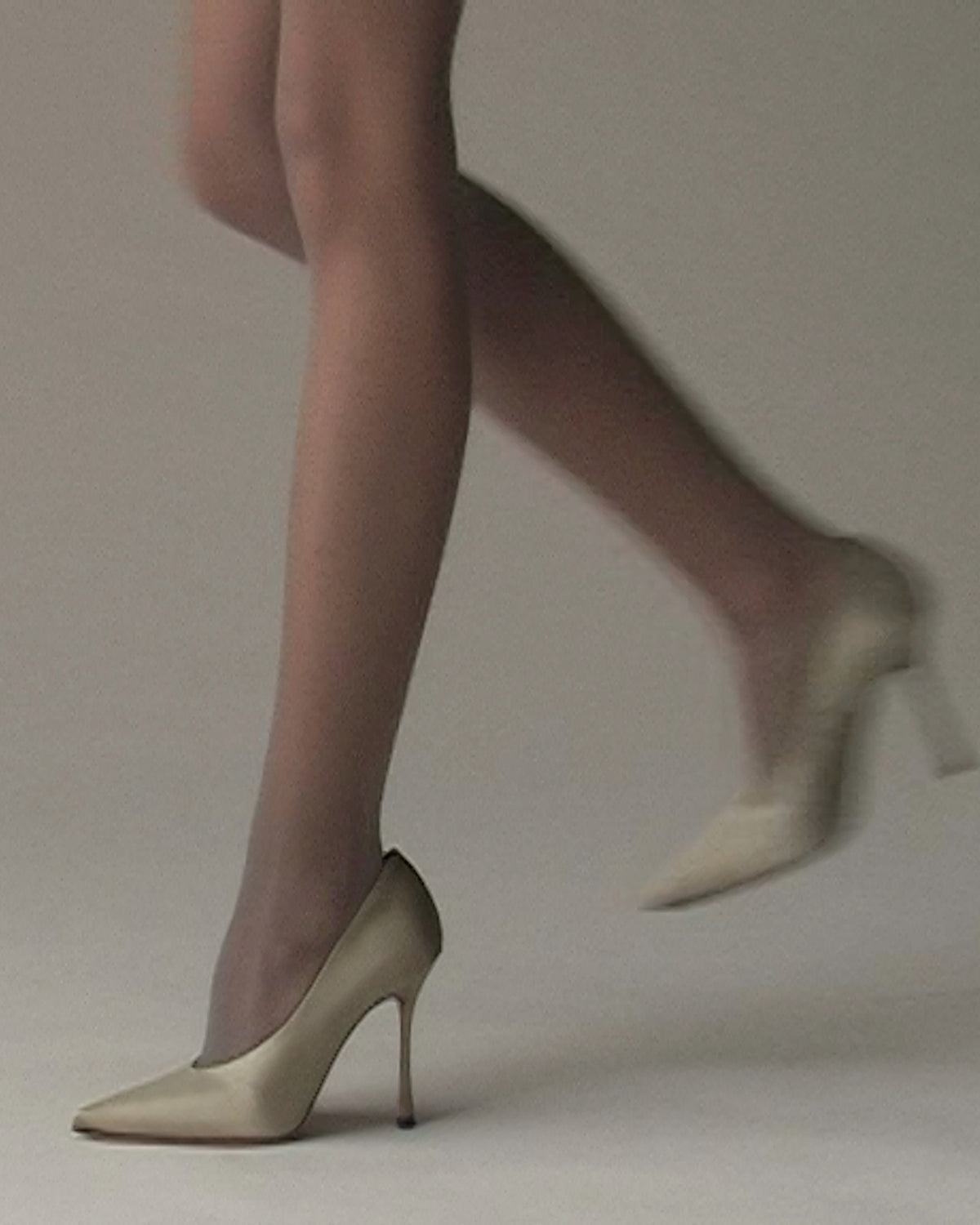 Kiss Pump Beige Gold Silk
