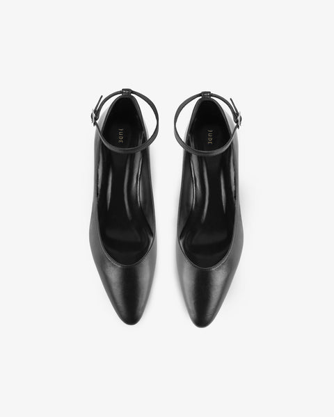 Mode Ballerina in Black Leather