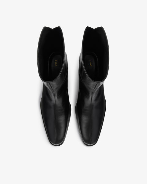 Pace Ankle Boot in Black Leather