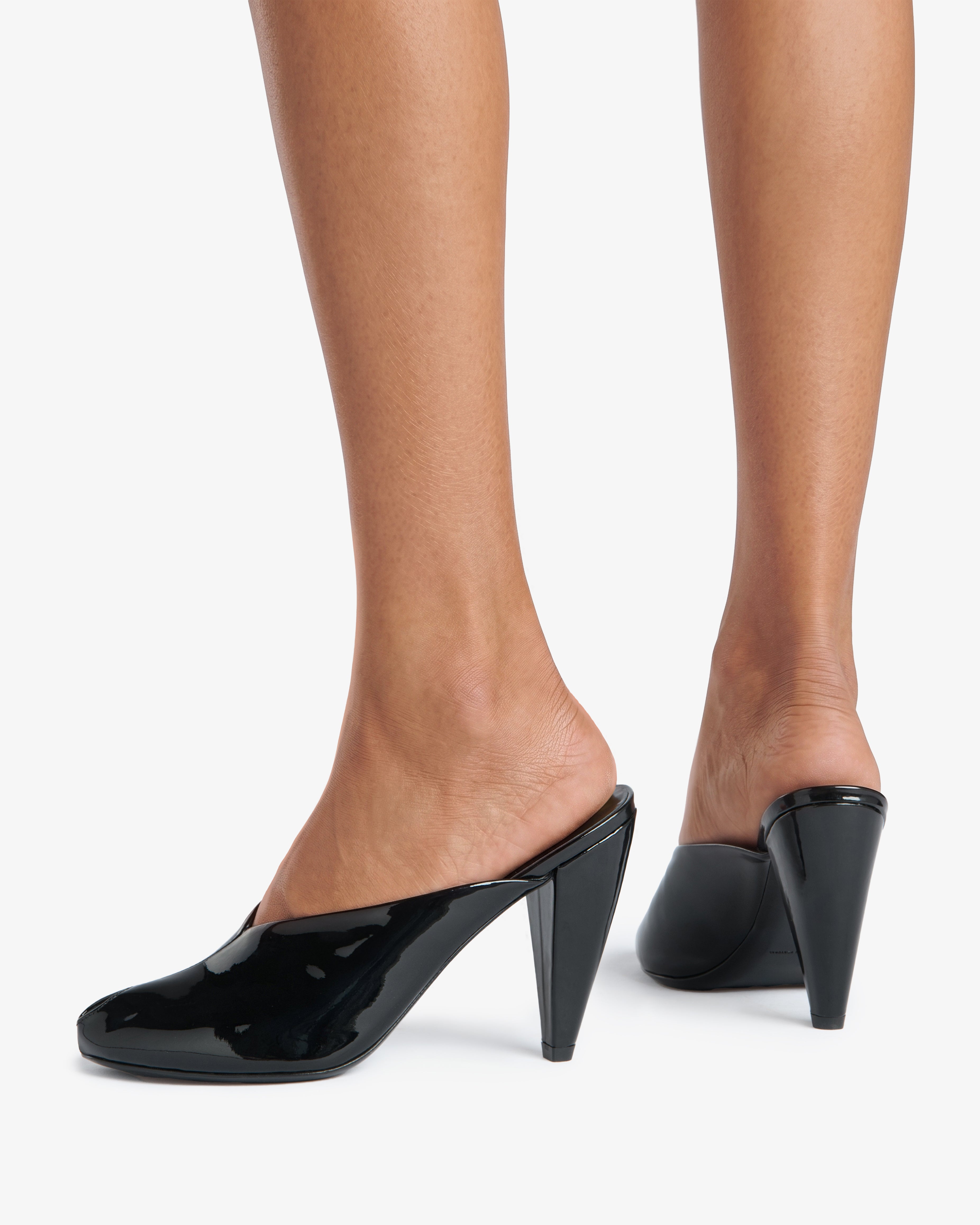 Paw Mule in Black Patent Leather – JUDE