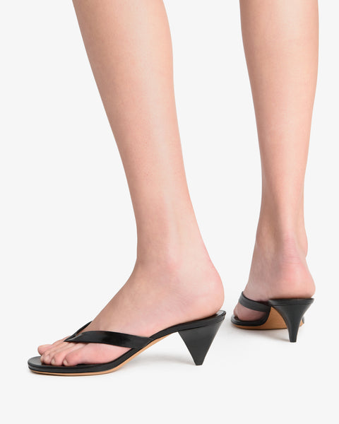 Rooty Sandal Black Leather