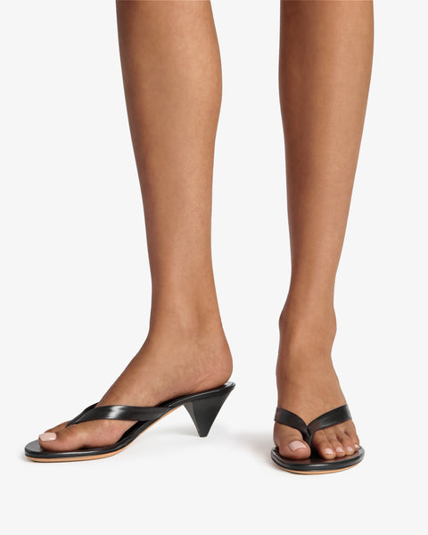 Rooty Sandal Black Leather
