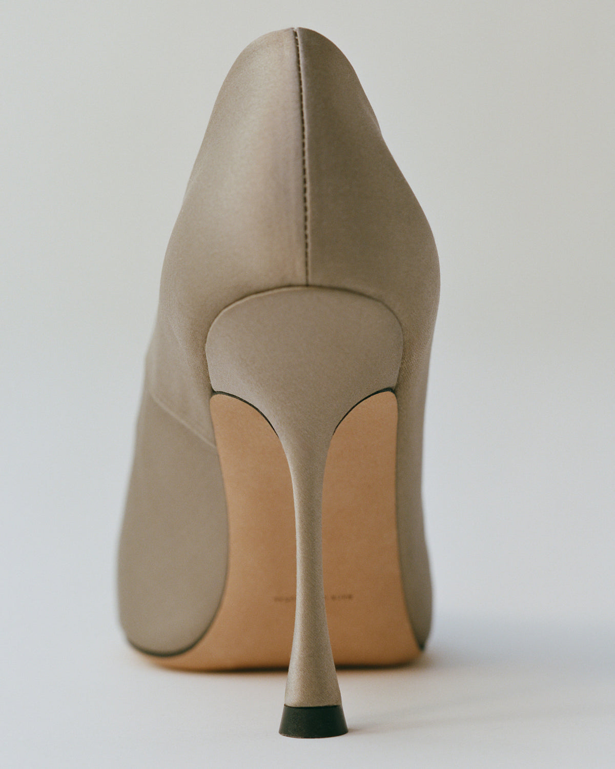 Kiss Pump Beige Gold Silk