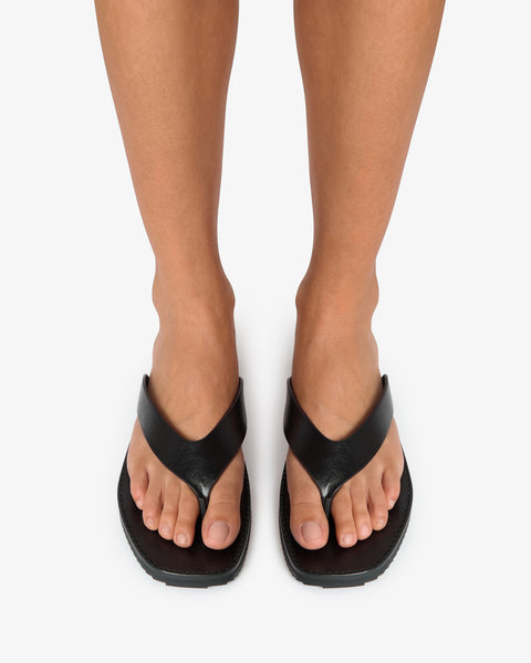 Vermelho Flat Black Leather