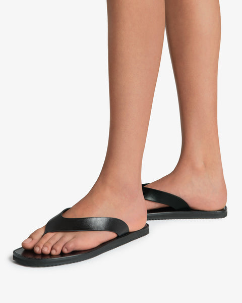 Vermelho Flat Black Leather