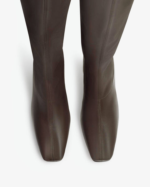 memo knee boot in brown stretch leather