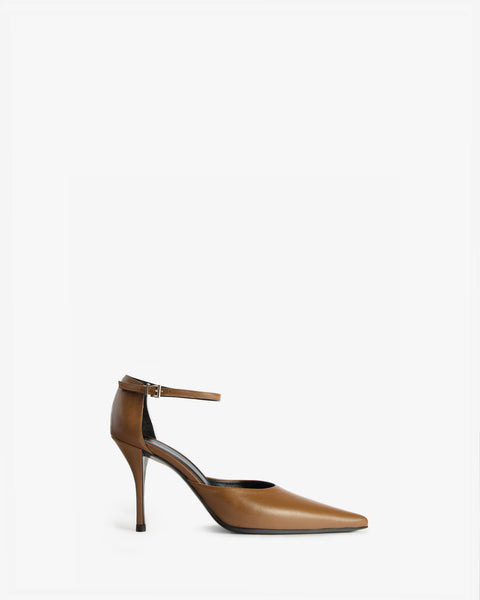 court pump in saddle brown leather
