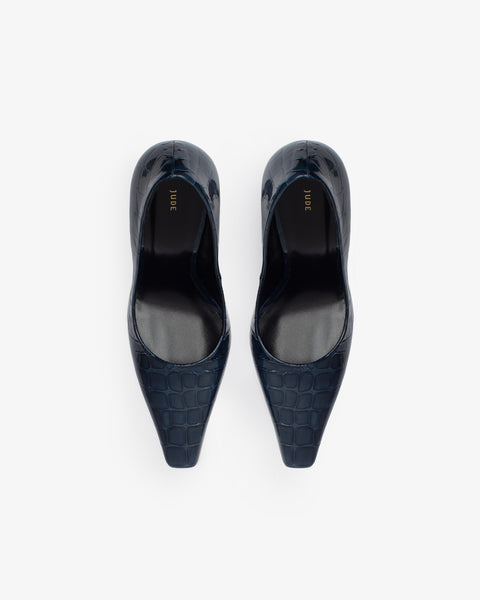 fame pump in ink croc embossed leather